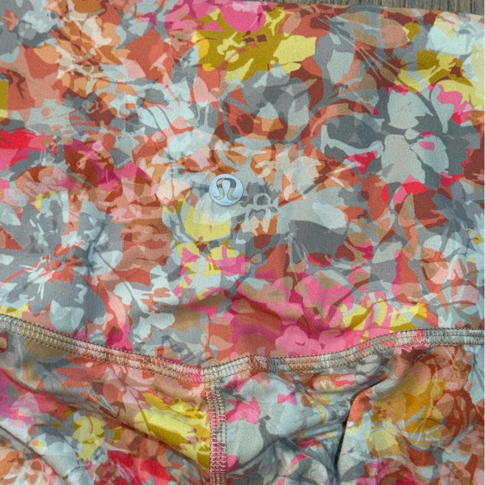 Lululemon Align Pant-Inflorescence Multi-28" inseam-Size 6 - Picture 8 of 11